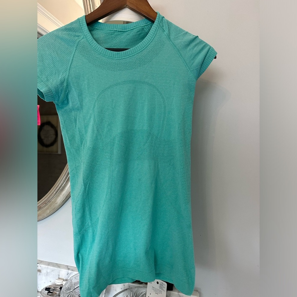 Lulu lemon teal top